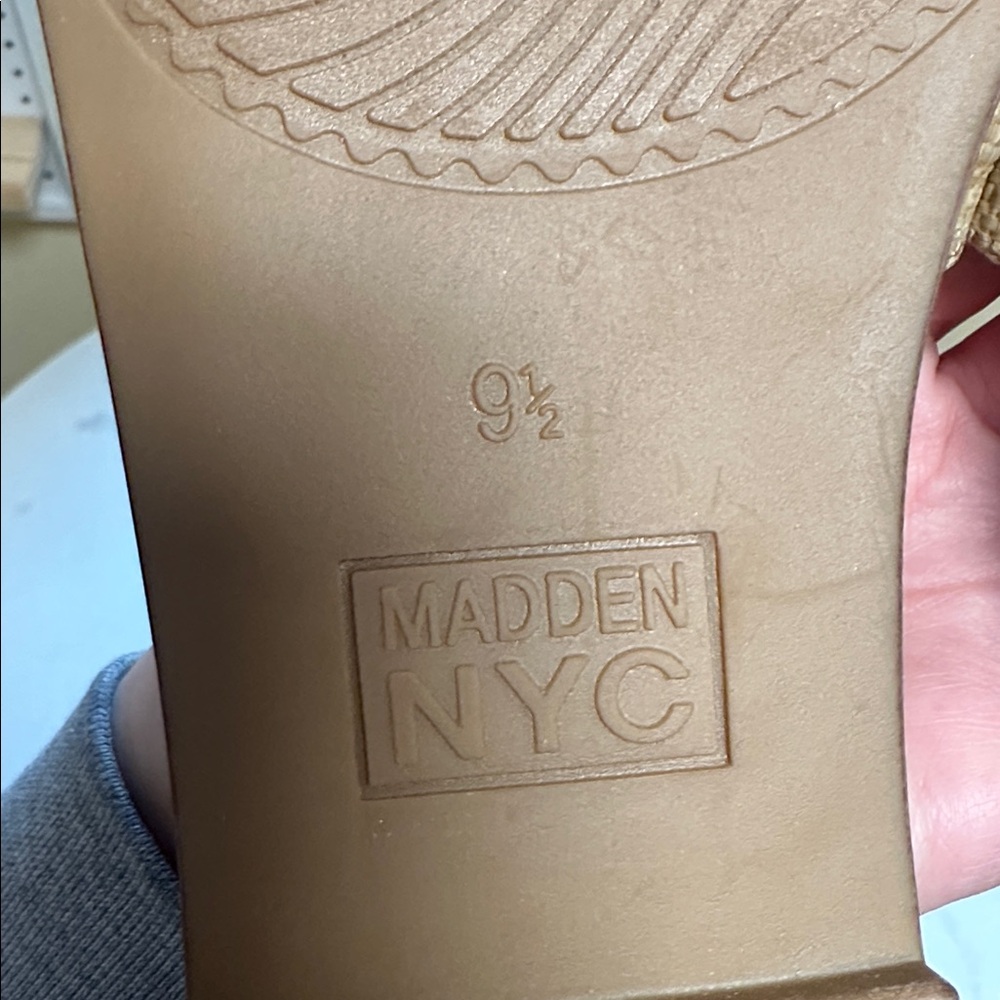 NWT Madden NYC Woven Scalloped Slide Sandals - Natural Tan size 9 1/2 - Picture 8 of 8